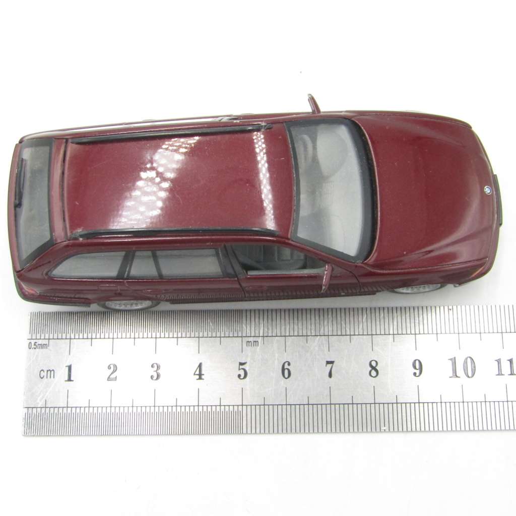 Schuco BMW 528i touring die-cast model car - scale 1/43