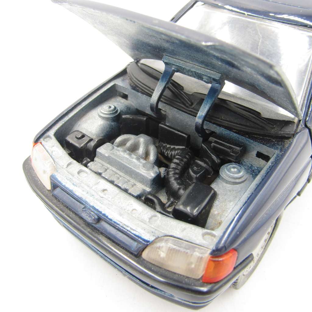 Schabak Modell Ford Escort die-cast model car - scale 1/24