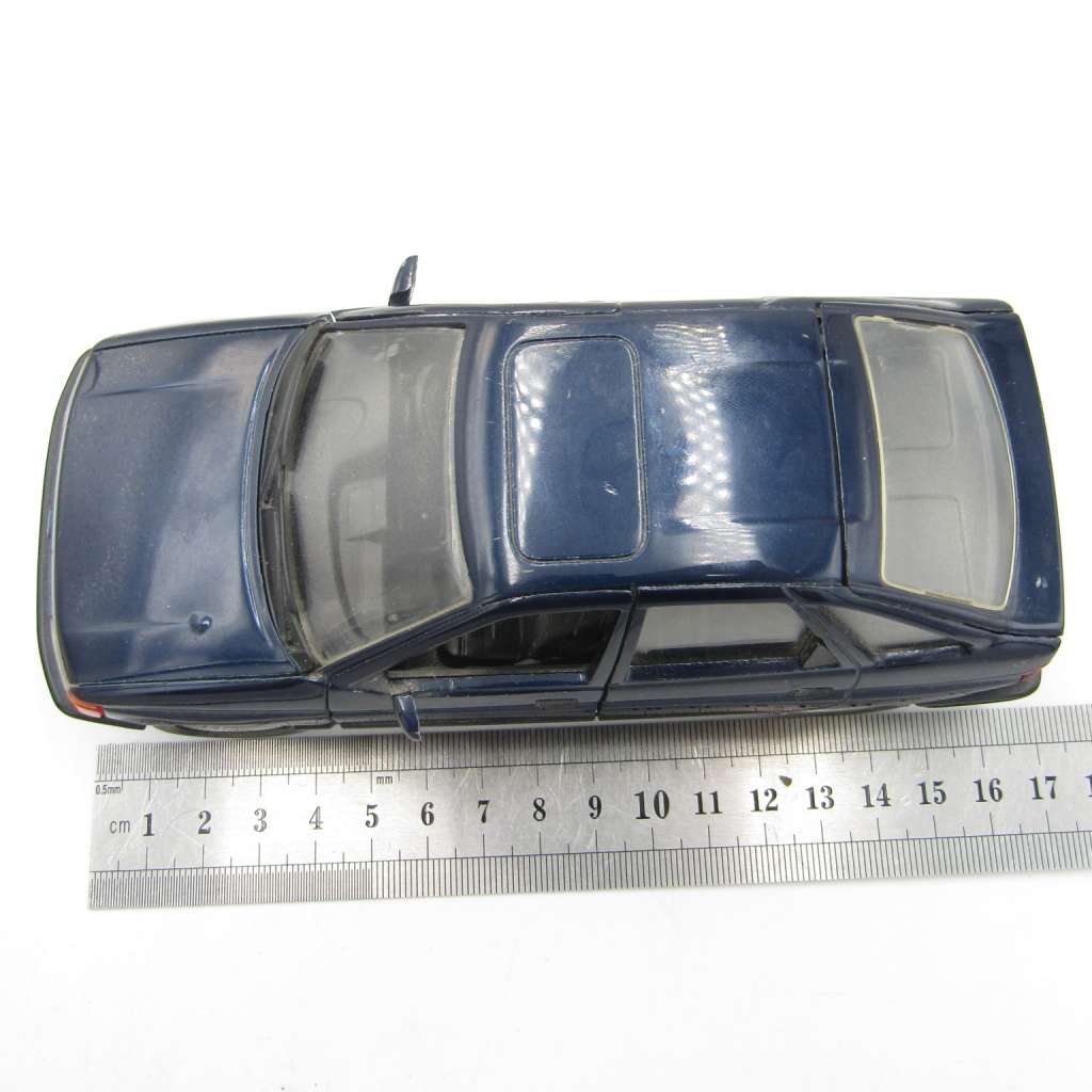 Schabak Modell Ford Escort die-cast model car - scale 1/24