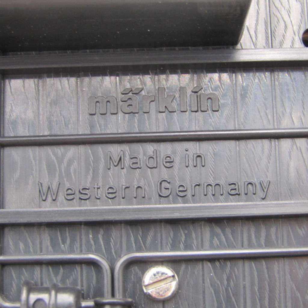 Marklin Gauge 1 Passenger coach wagon #5804