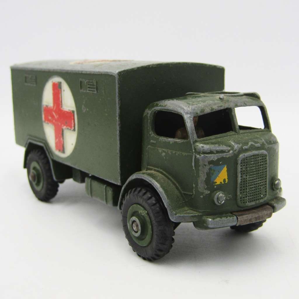 Meccano Dinky Toys #626 Military Ambulance die-cast toy truck