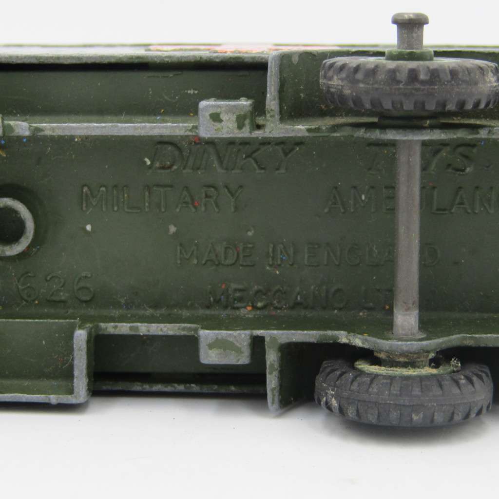 Meccano Dinky Toys #626 Military Ambulance die-cast toy truck