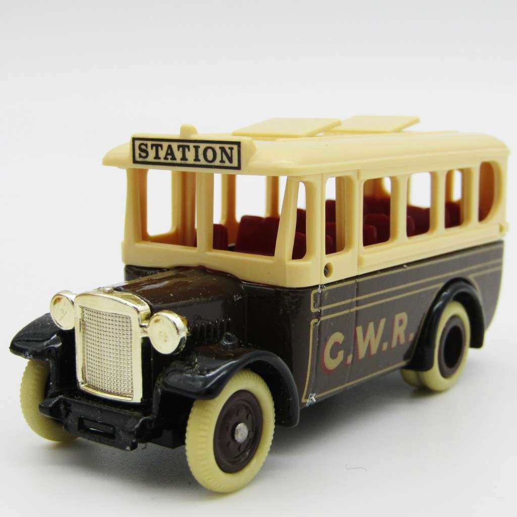 Lledo Dennis Coach Great Western Railways in box