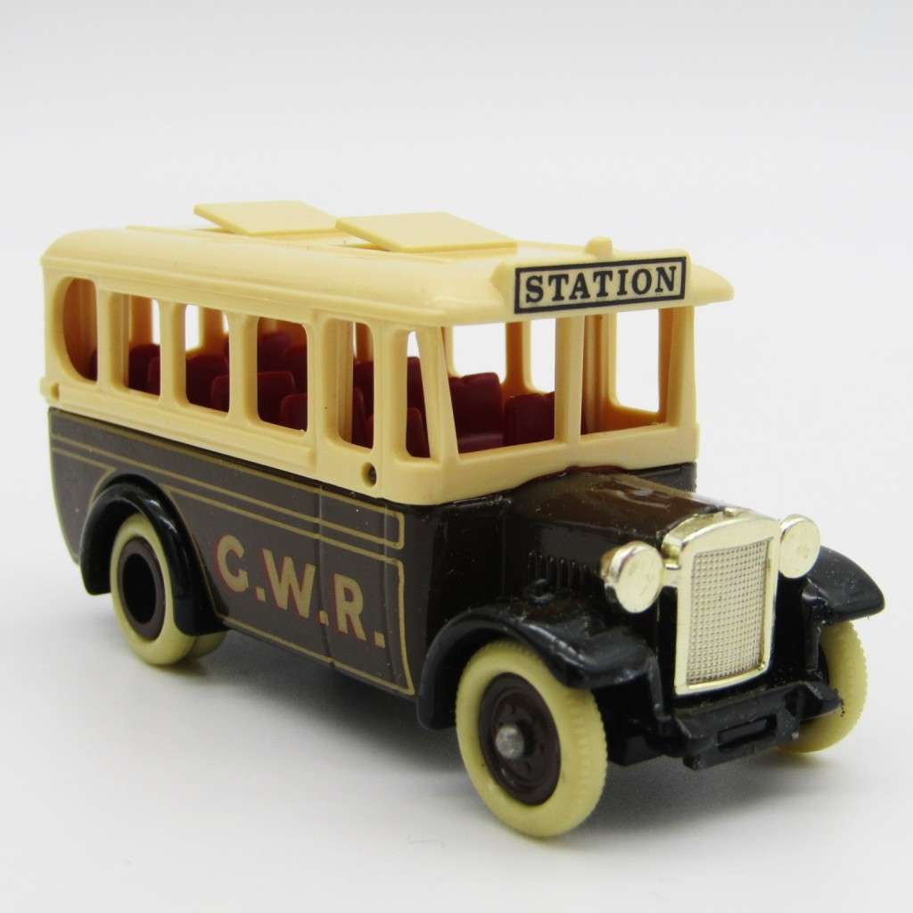 Lledo Dennis Coach Great Western Railways in box