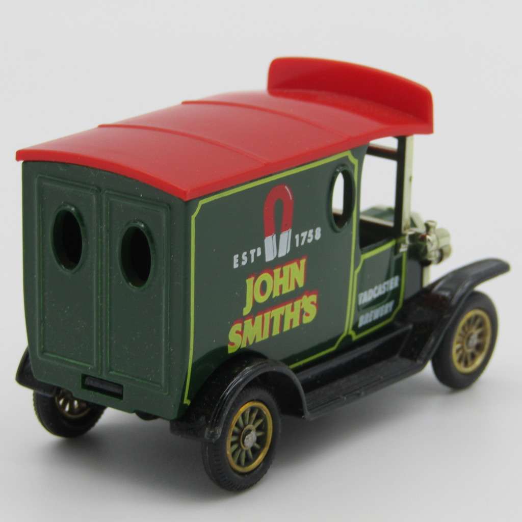 Lledo Model T Ford John Smith`s Brewery in box