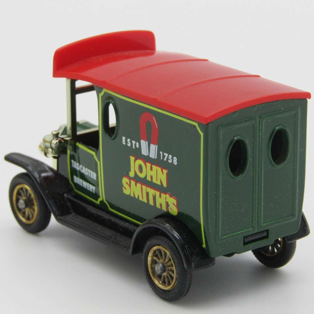 Lledo Model T Ford John Smith`s Brewery in box