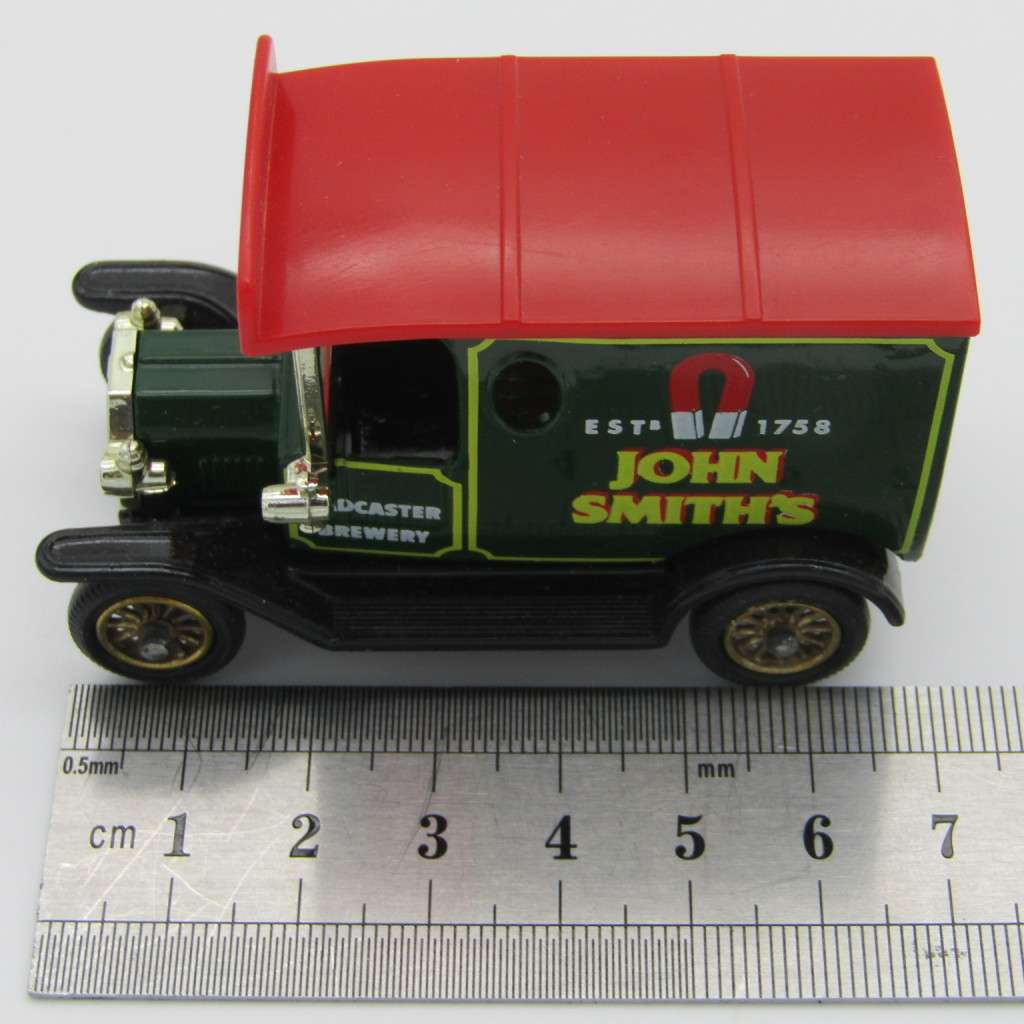 Lledo Model T Ford John Smith`s Brewery in box