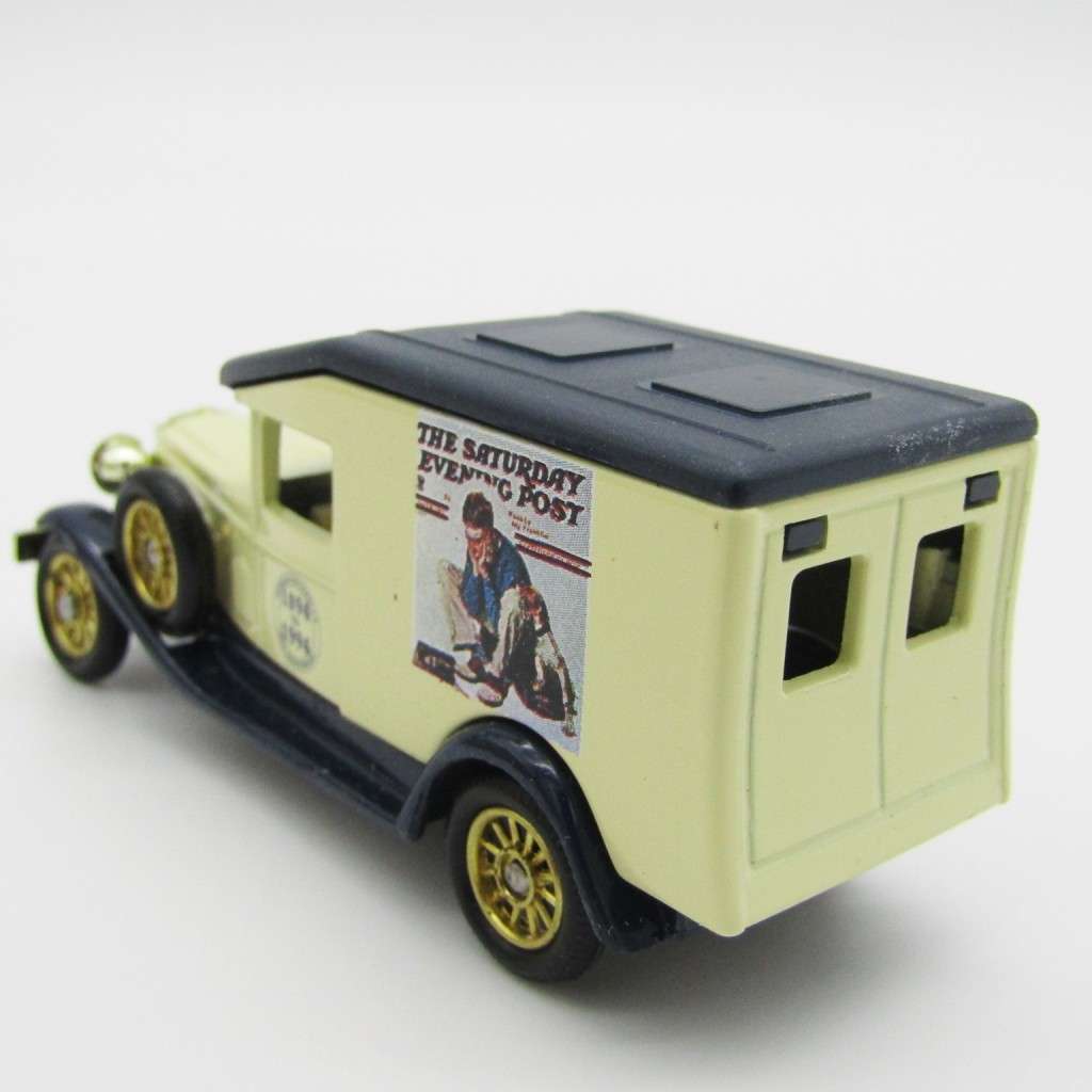 Lledo the Saturday evening post 1936 Packard truck in box