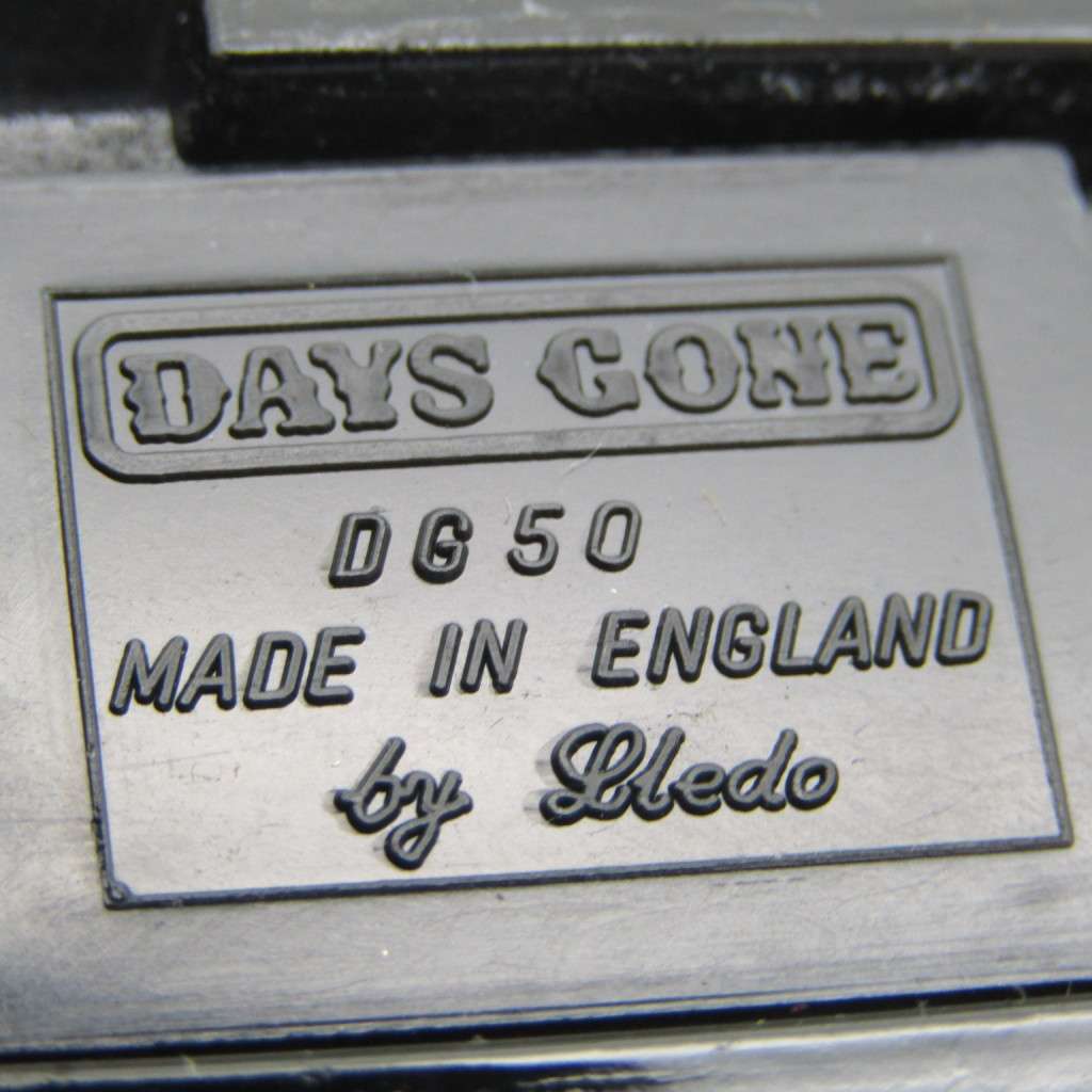 Lledo days gone Bull nose 1926 Morris Van Miller & Son Pianos
