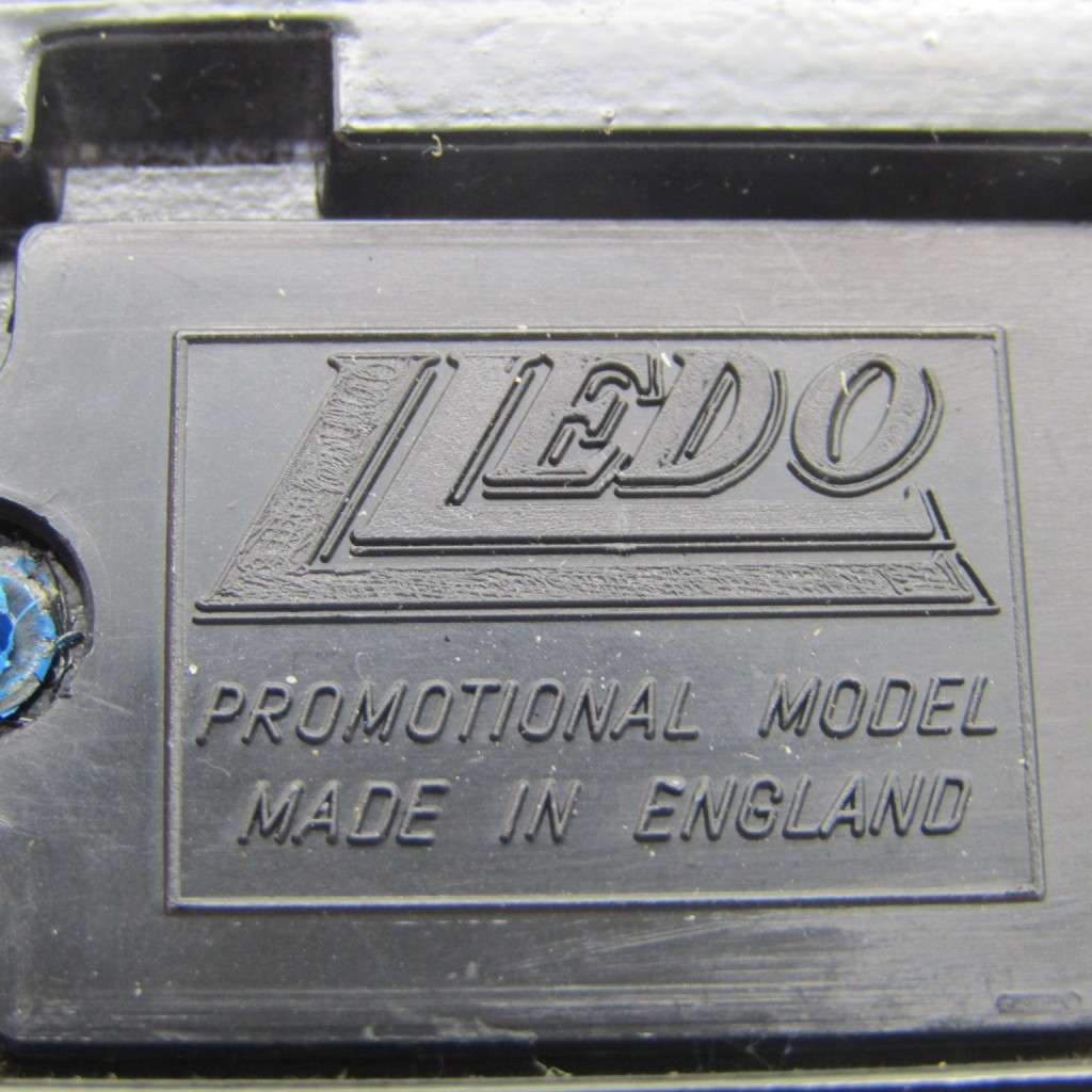 Lledo Junior collection Morris Van Dandy Desperate Dan