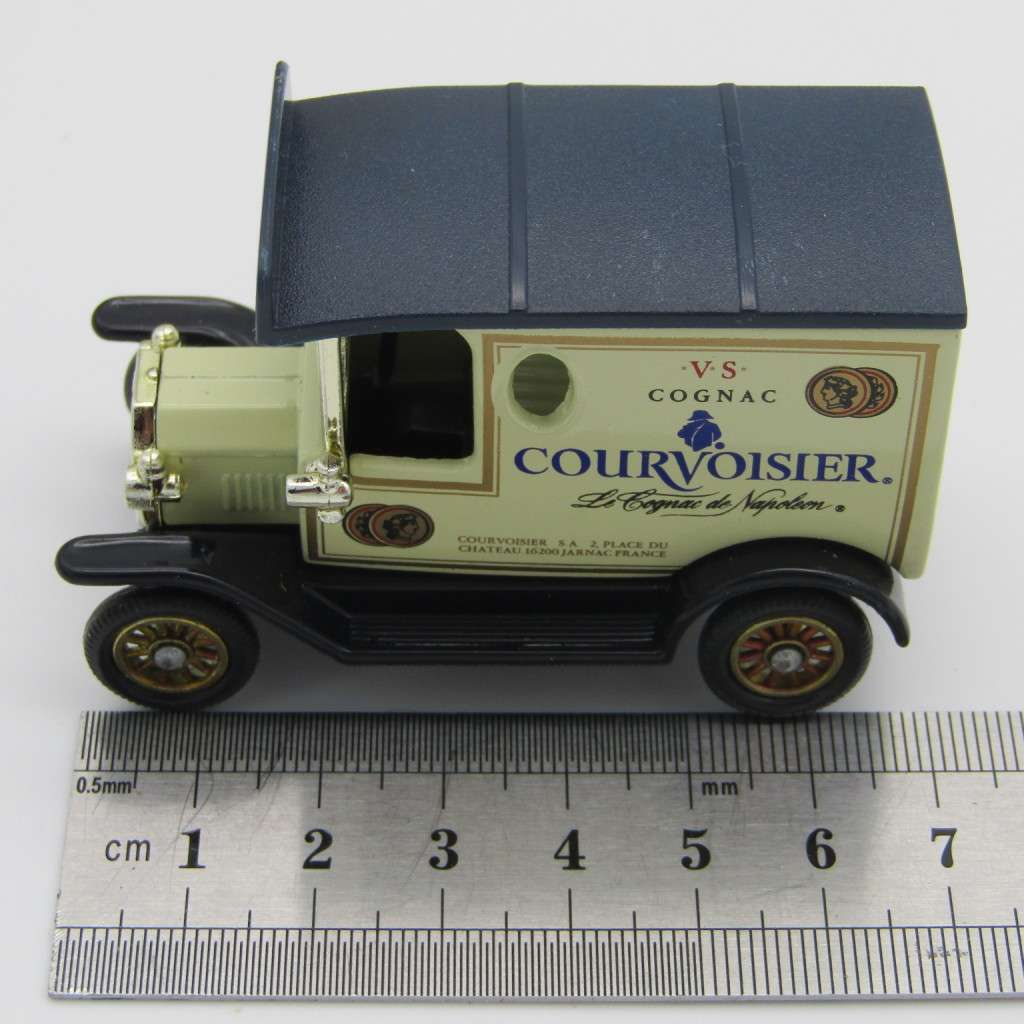 Lledo 1920 Model T Ford Courvoisier delivery van in box