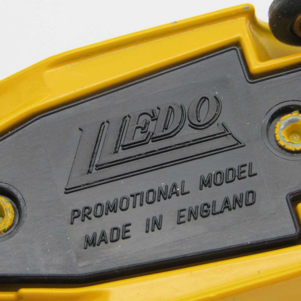 Lledo Ford Model A The Times delivery van model car in box