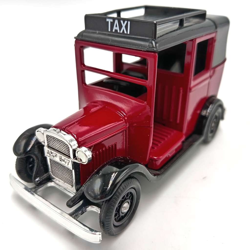 Lledo 1933 Austin taxi Model car in box