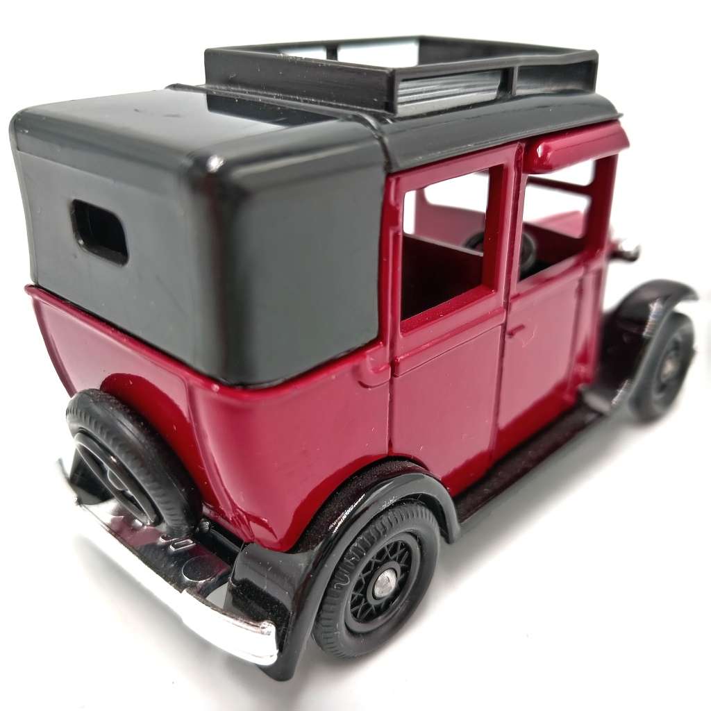 Lledo 1933 Austin taxi Model car in box