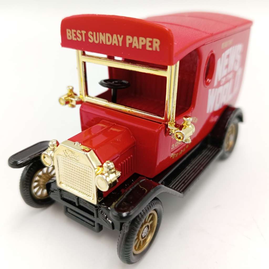 Lledo Ford model T News of the World delivery van in box