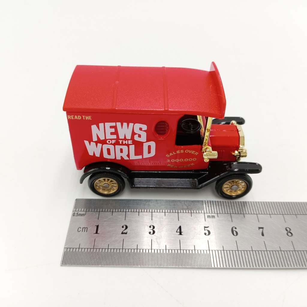 Lledo Ford model T News of the World delivery van in box
