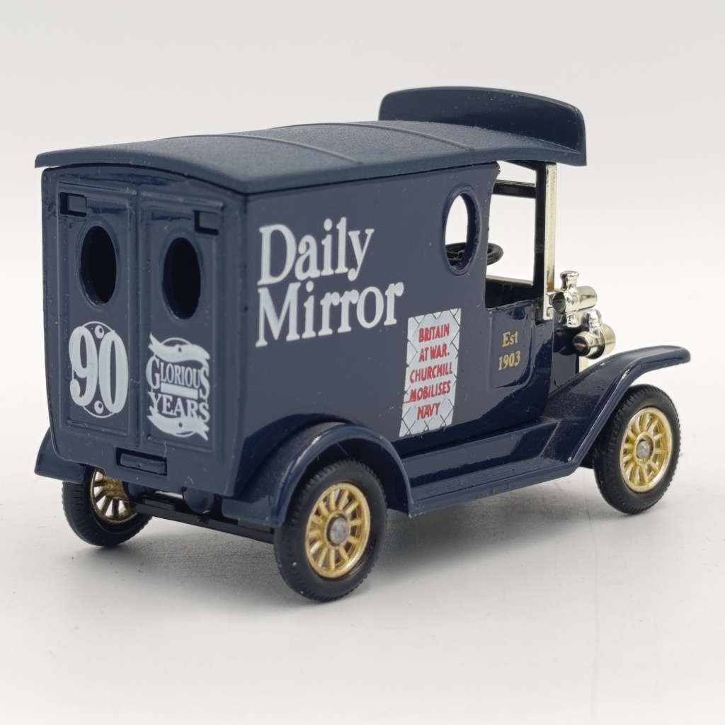 Lledo Ford Model T Daily Mirror delivery van in box