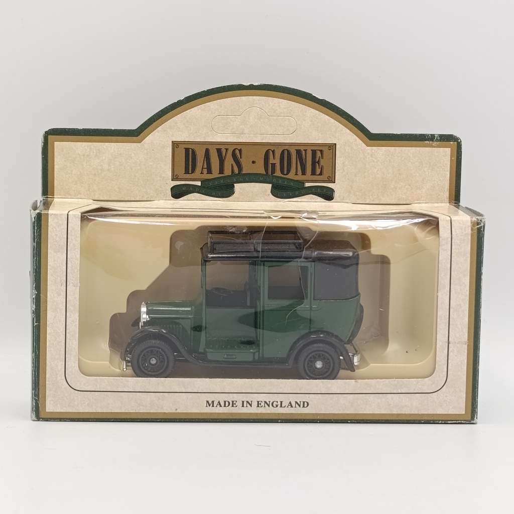 Lledo 1933 Austin dark green taxi model car in box