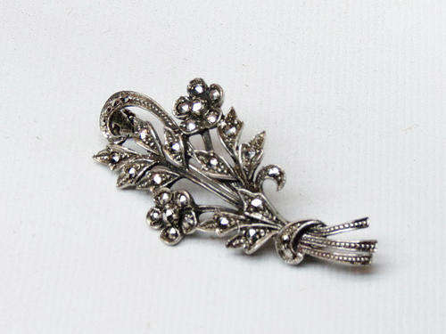 Vintage brooch - Sterling silver and marcasite