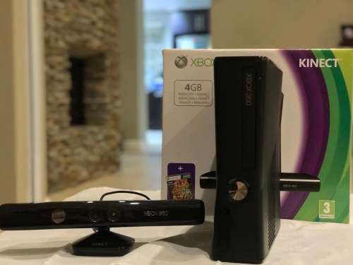 Xbox 360 + Kinect Bundle