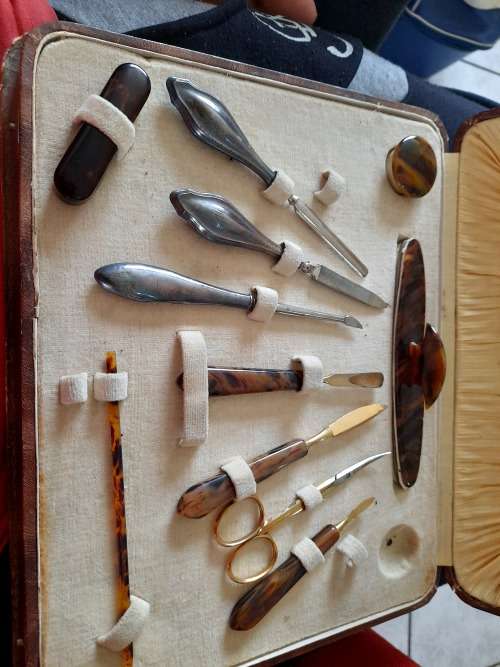 Vintage sets of nail kit