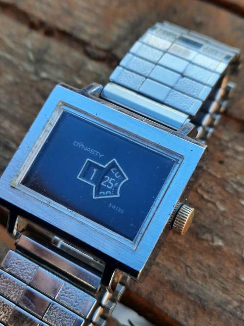 vintage men's dynasty swiss