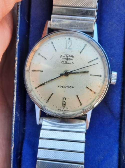 vintage men's rotary avenger watch