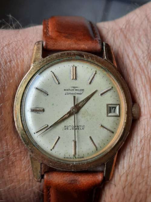 vintage men's Bentley deluxe kalendomal automatic