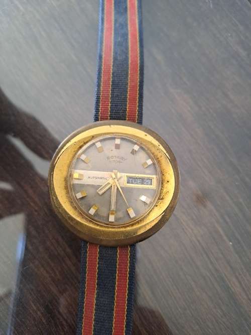 vintage men's rotary automatic watch