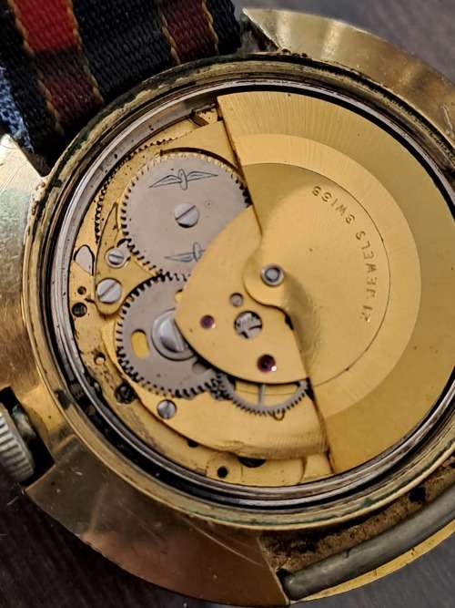 vintage men's rotary automatic watch
