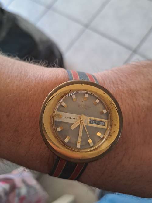vintage men's rotary automatic watch