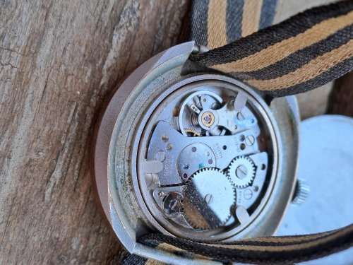 vintage men's sicura watch