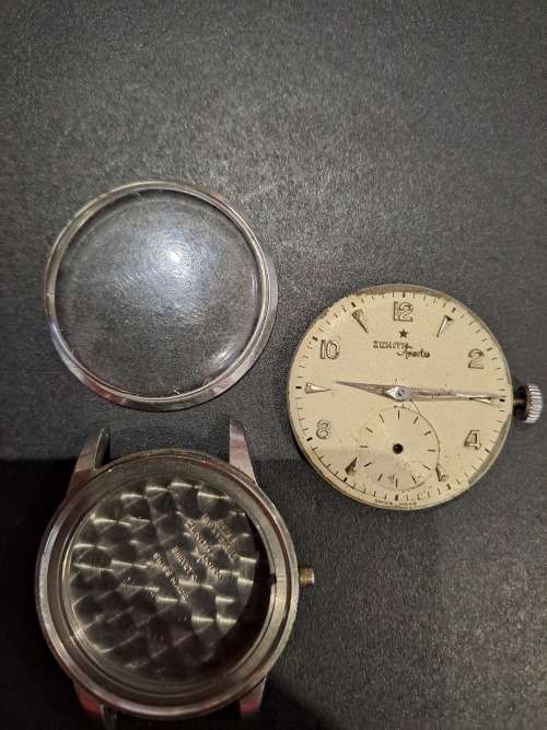 Vintage men`s Zenith movement and case