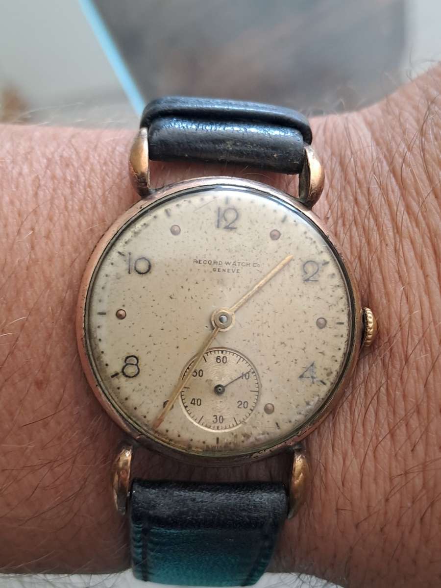 Vintage men`s Record watch Geneve