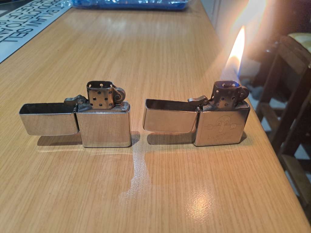 2x vintage Zippo lighter one bid takes all