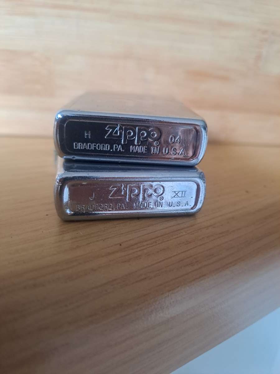 2x vintage Zippo lighter one bid takes all