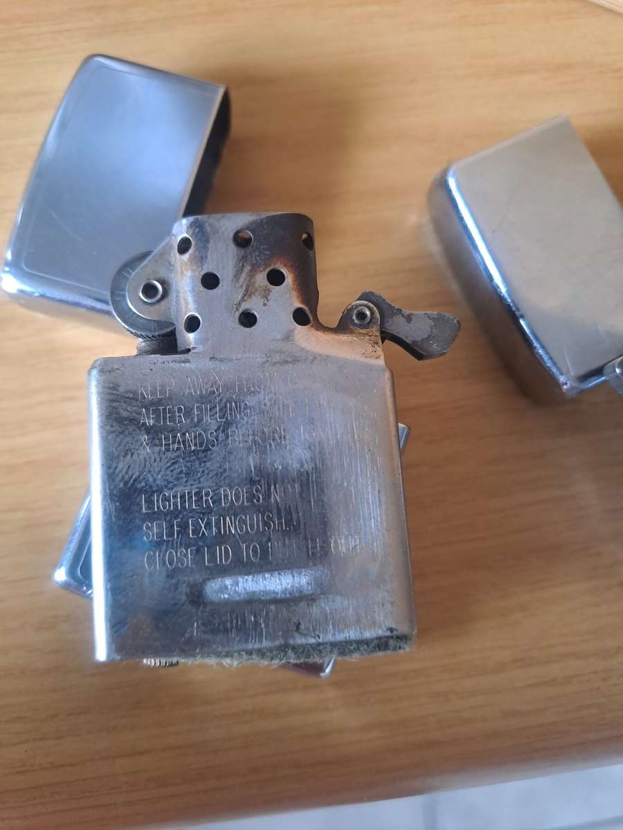 2x vintage Zippo lighter one bid takes all