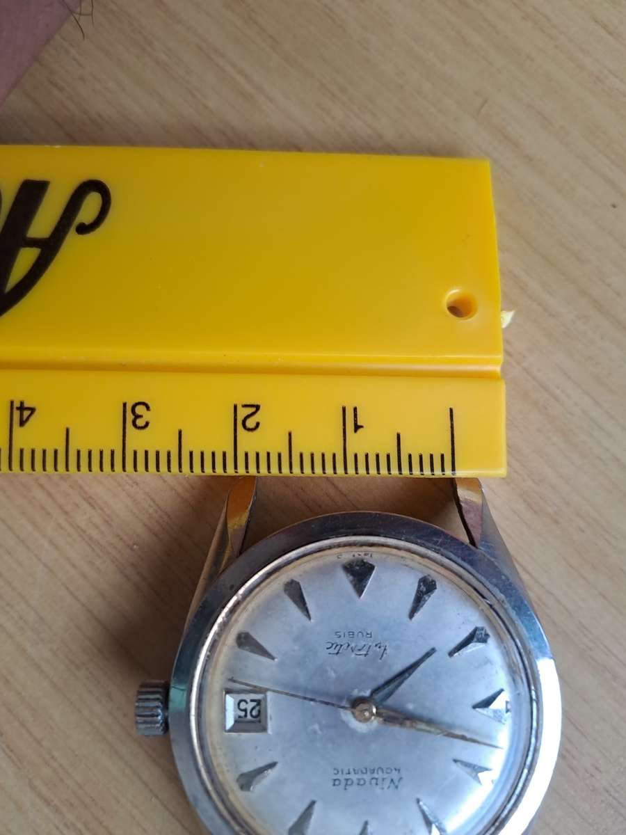 Vintage nivada automatic