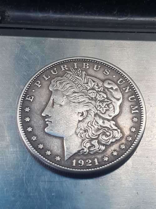 silver doller 1921