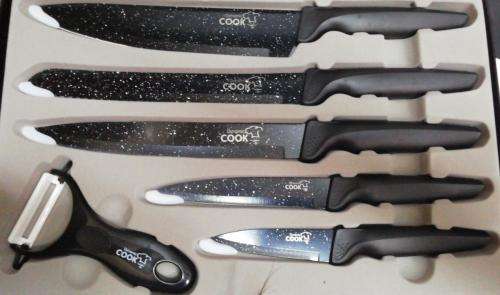 Corrugated Kitchen Knife Set