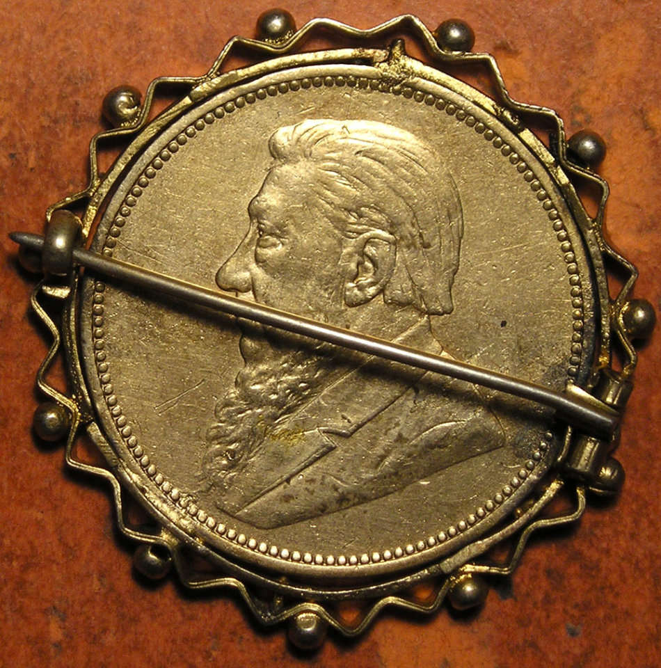 ZAR: 1896 Kruger Silver 2 Shillings made into a Boer War Souvenir Brooch