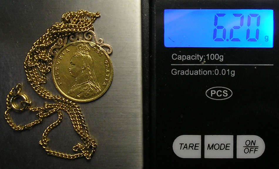 Great Britain: 1887 Gold Half Sovereign of Queen Victoria Mounted as Pendant with Chain