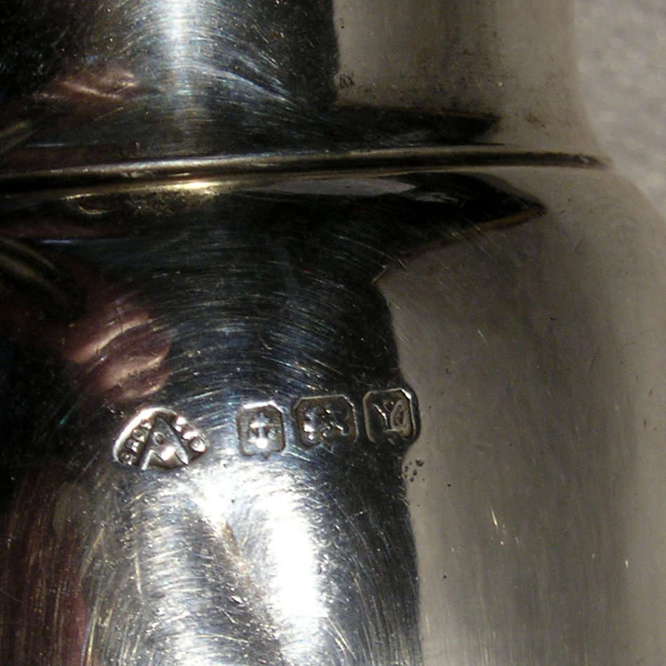 Sterling Silver Sugar Shaker: Birmingham Hallmarks for 1948-49: 132 gm