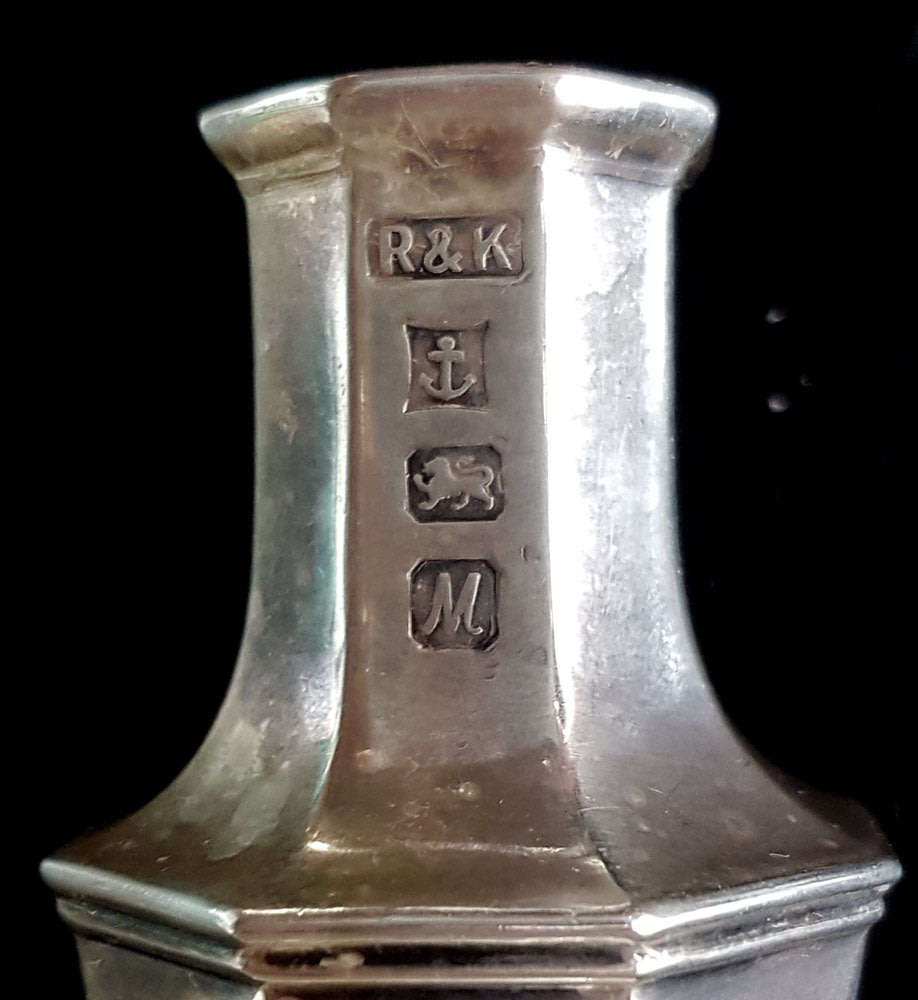 A Three Piece Sterling Silver Condiment Set: Birmingham Hallmarks for 1986: 146 gm