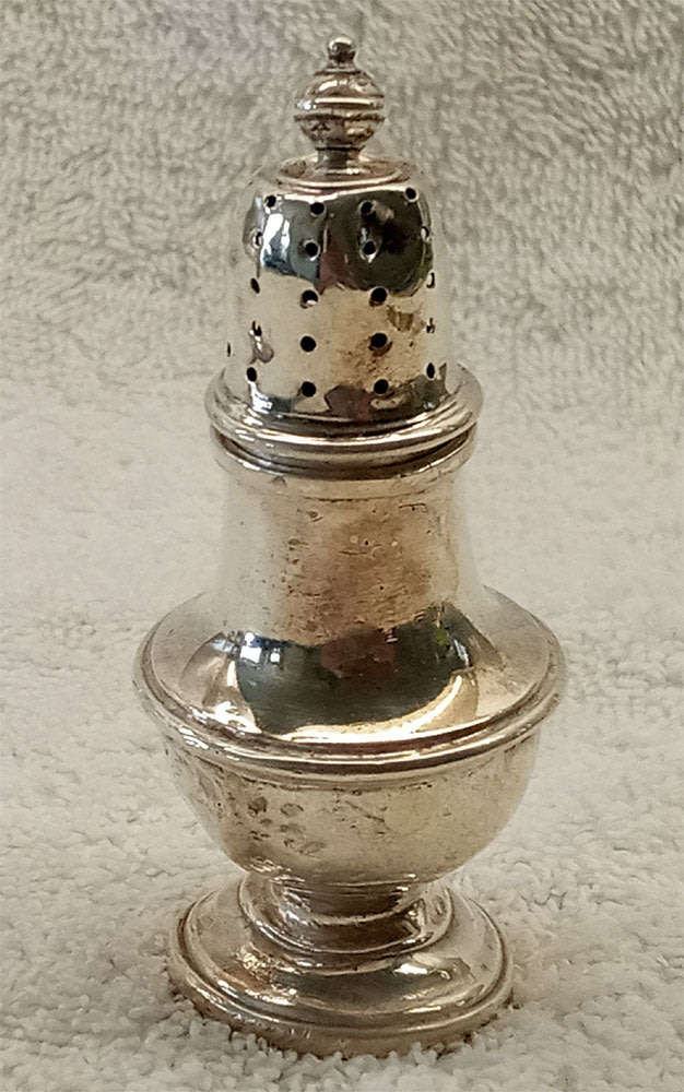 A Six Piece Sterling Silver Condiment Set: Birmingham Hallmarks for 1948-49: 225 gm