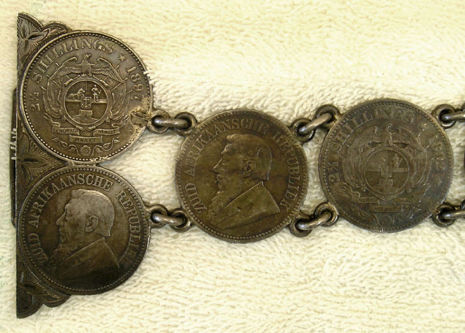 Boer War: A Magnificent Money Belt made from Eighteen (x18) Silver ZAR Halfcrowns - Length 57cm