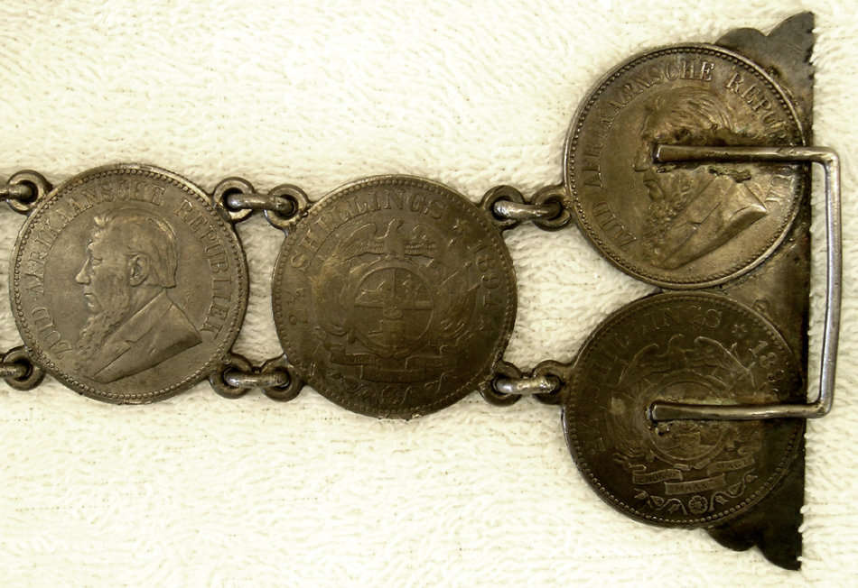 Boer War: A Magnificent Money Belt made from Eighteen (x18) Silver ZAR Halfcrowns - Length 57cm