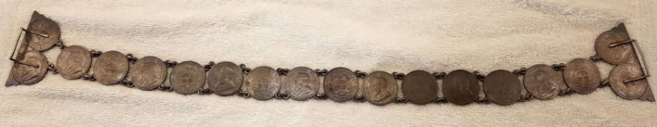 Boer War: A Magnificent Money Belt made from Eighteen (x18) Silver ZAR Halfcrowns - Length 57cm