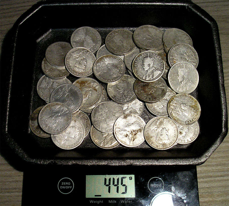 40 x George V 80% Silver 2 Shillings * 445 gm ** One Bid for All *
