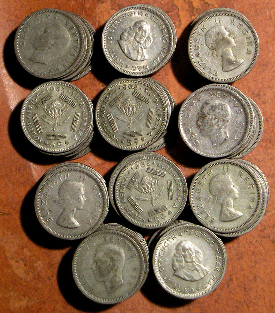 110 x George VI, Elizabeth II & Republic 50% Silver Sixpence / 5c * 305 gm ** One Bid for All *